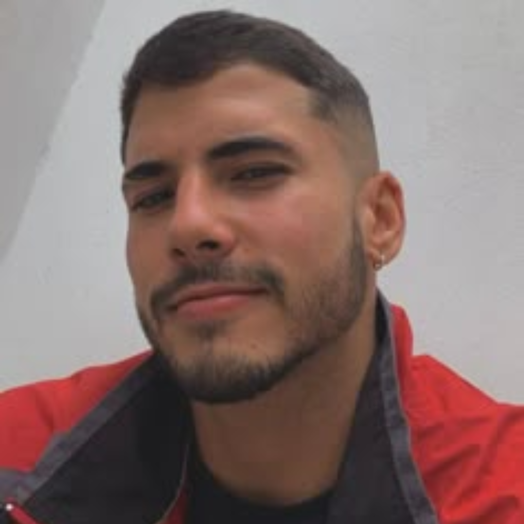 <em>Ethan L.</em>